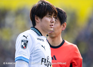 本日のアウェイで大賞は、前半からの苦しい流れを跳ね返し、チームに勢いをもたらす先制点を奪った、脇坂泰斗選手です!