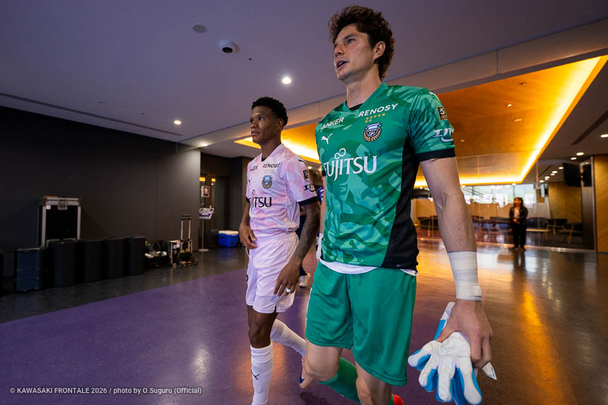 FW23 / マルシーニョ選手、GK1 / 山口 瑠伊選手 FW23 / マルシーニョ選手、GK1 / 山口 瑠伊選手